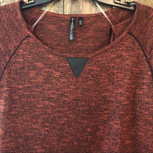 Allie & Rob Sz L Rust Red Black Sheer Hem Relaxed Fit Casual Long-Sleeve Top - Picture 5 of 9